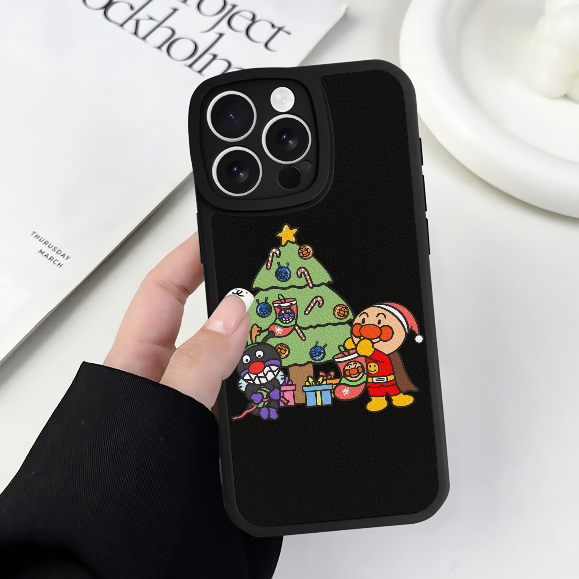 （画像用） アンパンマン Anpanman 【iPhone 16シリーズ対応】シリコンスマホケース（レザー調） 材質：シリコン